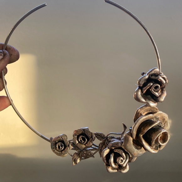 Tracie Taylor Studio Jewelry - Sterling silver rose collar statement necklace